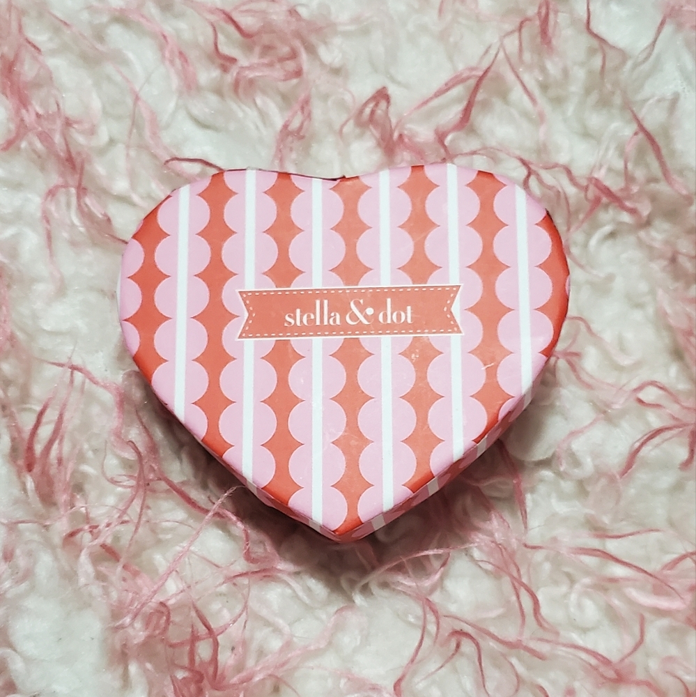 Stella and Dot